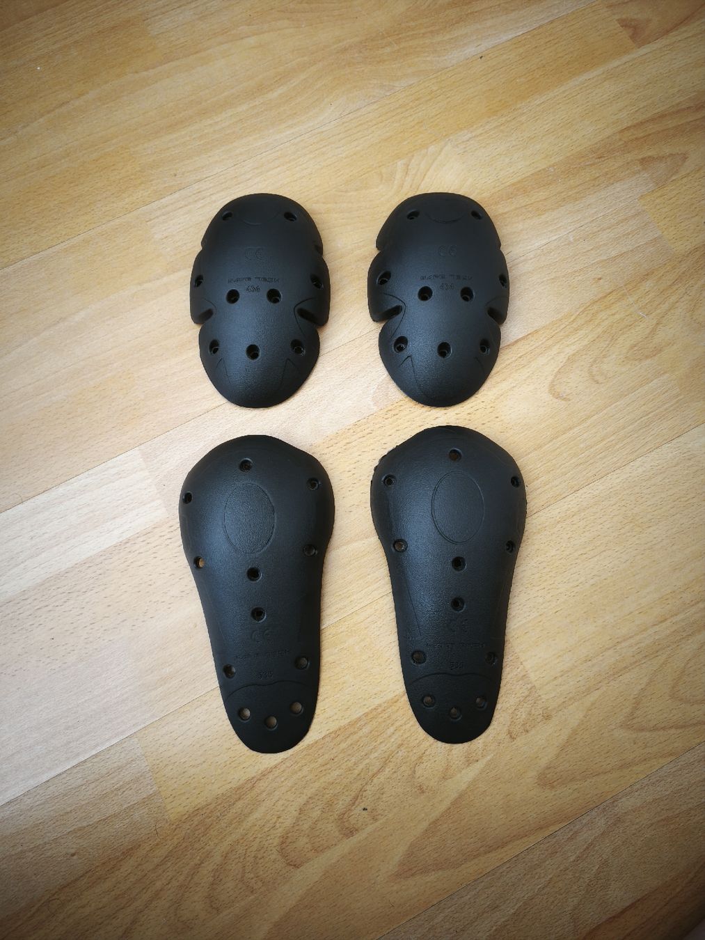 Schutz & Schoner: Schulter/Ellbogen Protektor (Safe Tech) – Neu (gemäss Beschreibung) aus Winterthur von Brawloy