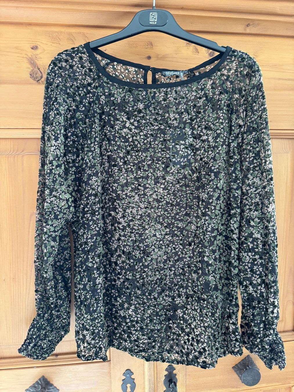 Nile Camicette: Bluse, Nile //NEU// L – Nuovo (secondo la descrizione) da Stettfurt venduto da outlet72