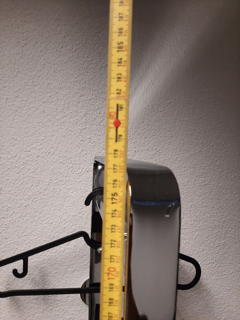 Garderobe: Moderne Garderobenständer Chromstahl Kleiderständer Ständ – Gebraucht aus Winterthur von ReUse_Baumarkt 3