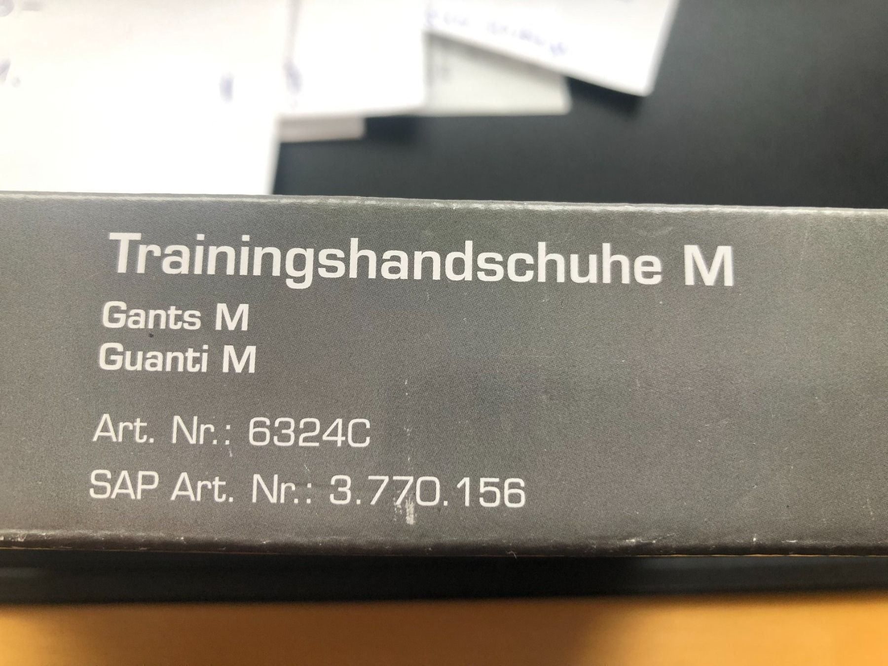 Guanti & manicotti: Trainingshandschuhe Trainings-Handschuhe – Nuovo e nell'imballaggio originale da Speicherschwendi venduto da Supersport 2