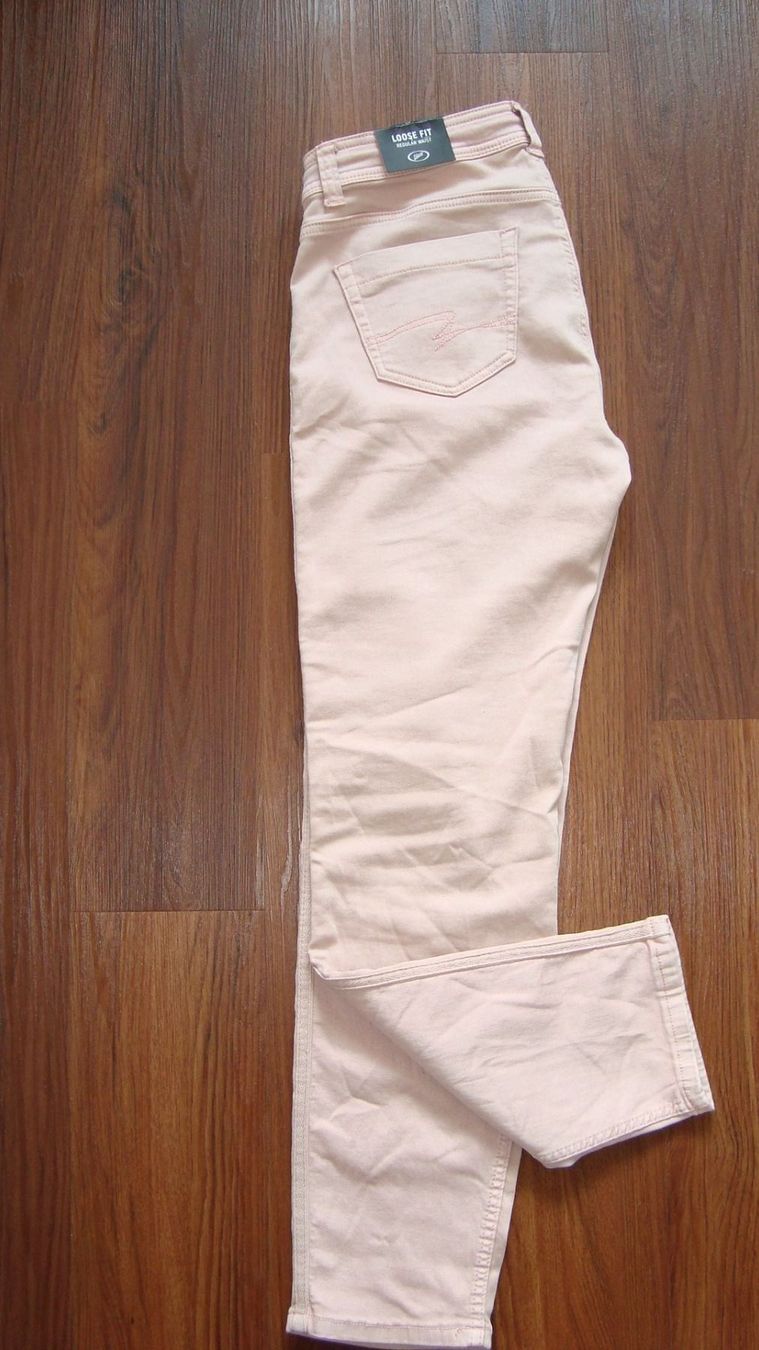 Hosen: Jeans Loose fit Gr. 36 – Neu und originalverpackt aus Grosswangen von Original1970 2