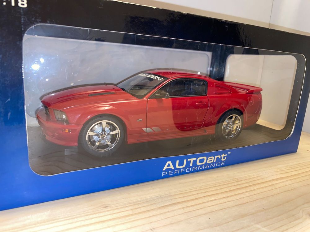 AUTOart 2007 Ford Mustang Saleen S281 échelle 1:18 – Gris Métal – Neuve