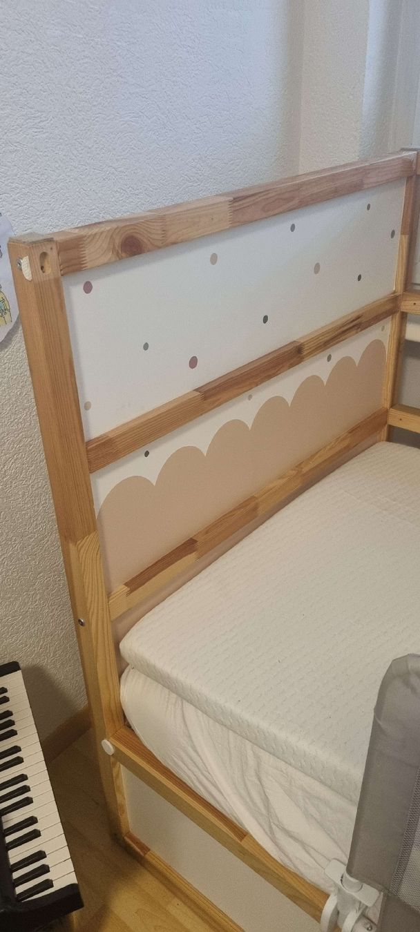 Lits: Kura bett  – D'occasion à Tägerig par Zeybek2625