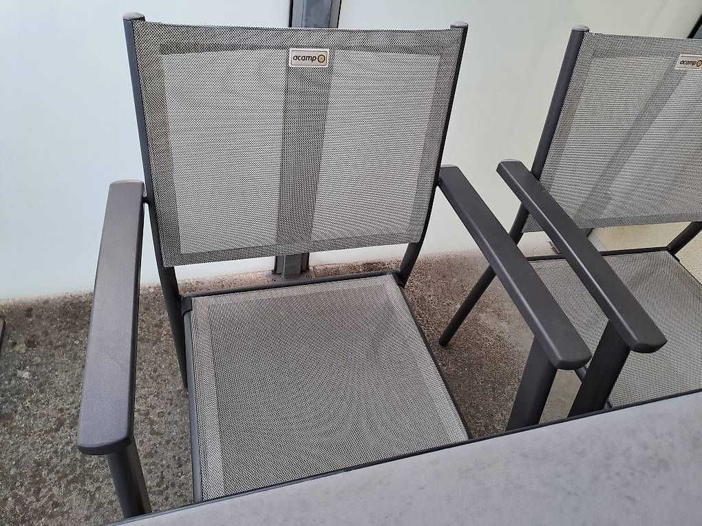 Set de table et chaises: Gartentisch mit 4 Stühlen – D'occasion à Egerkingen par amsterdam001