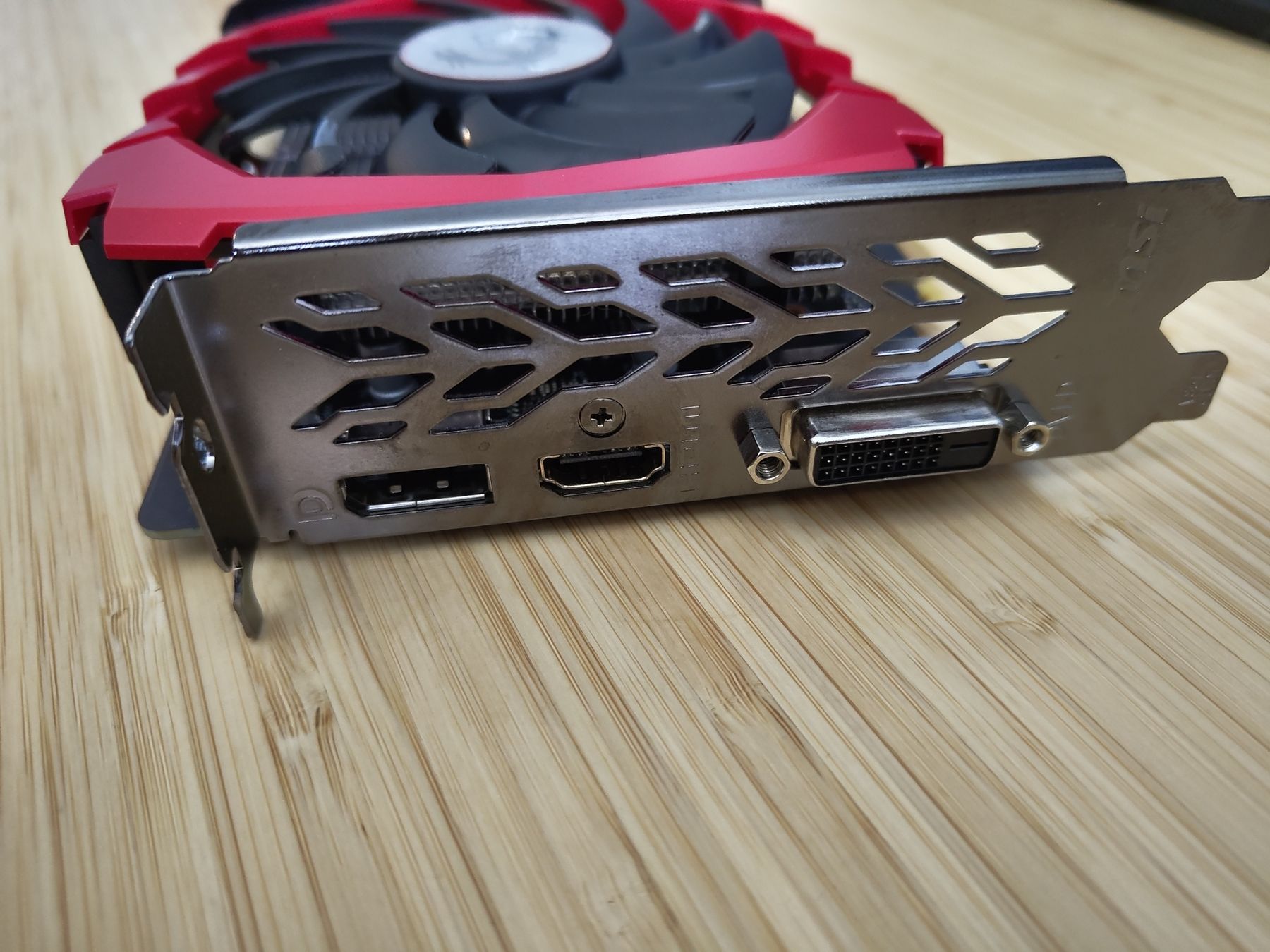 Nvidia Schede grafiche: MSI Geforce GTX 1050 Ti Gaming 4G – Usato da Krattigen venduto da verslaan 1