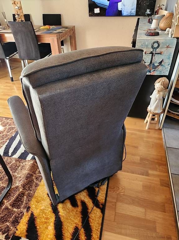 Poltrone: Neuwertiger Relaxsessel elektrisch – Usato da Jegenstorf venduto da Boerni49 3