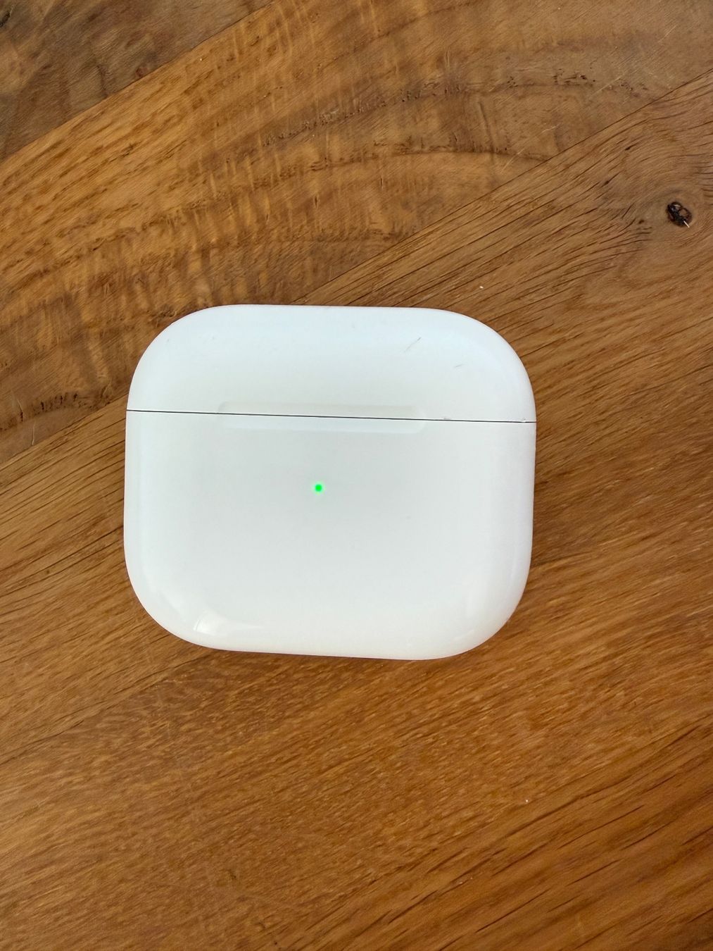 Apple Cuffie: APPLE AirPods 3 Charging Case – Usato da Lausanne venduto da Nine1982 4