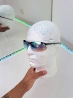 wunderschöne meerblaue sonnebrille