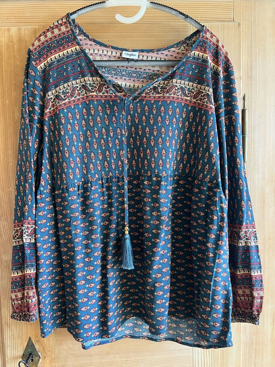 Buffalo Camicette: Buffalo Bluse mit Ethno-Muster, One Size – Usato da Oeschgen venduto da Elmermo 1