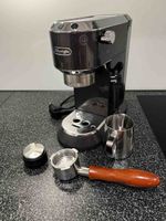 De'Longhi Kolbenmaschine schwarz