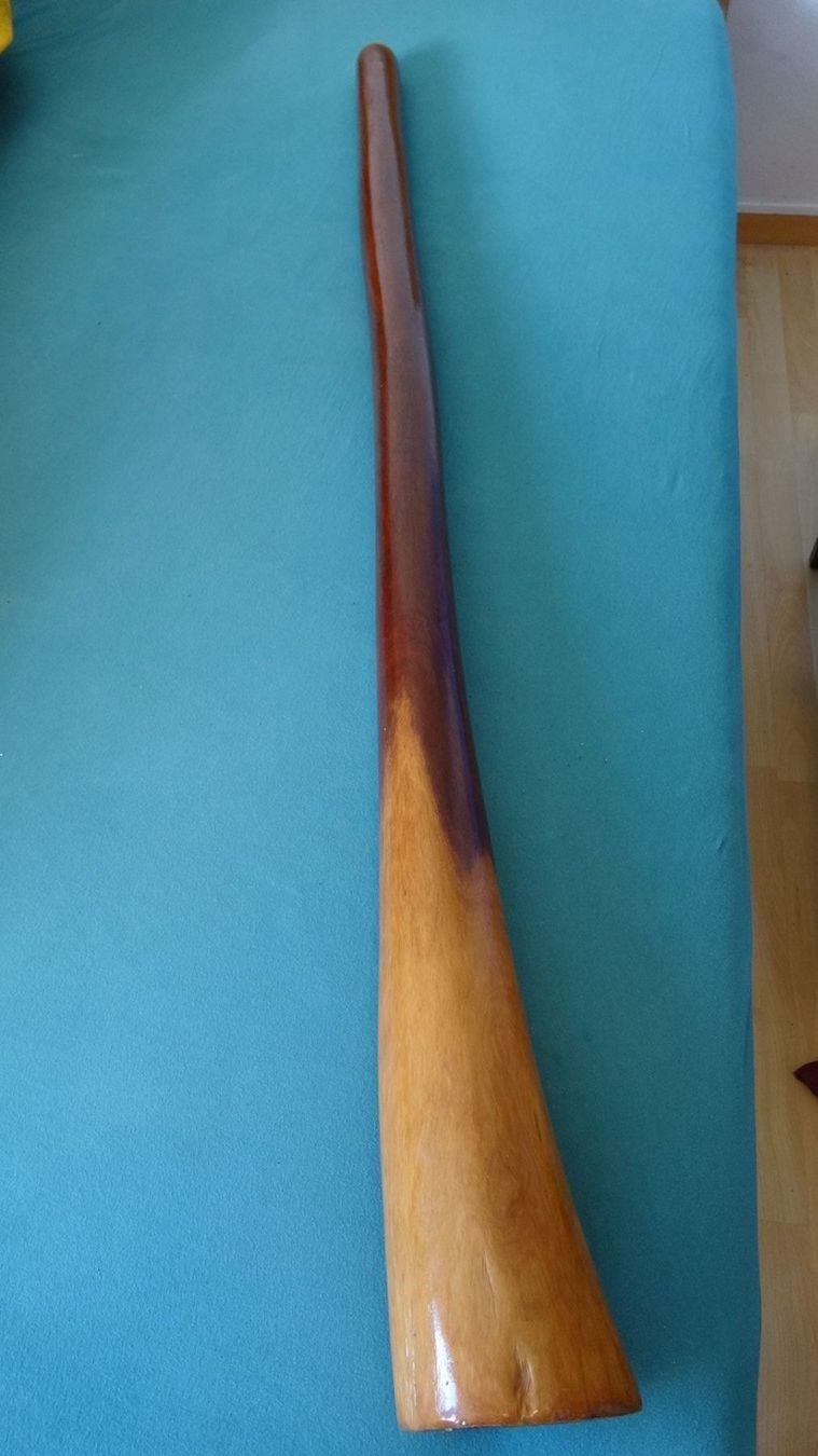 Strumenti musicali: Originales Didgeridoo vom Eukalyptusstamm....1A – Nuovo (secondo la descrizione) da Weinfelden venduto da seetern