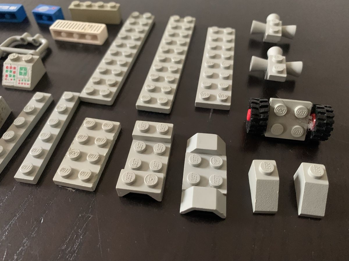 Lego Baukästen: Lego Classic Space old grey – Gebraucht aus Montpreveyres von Maleagant 1