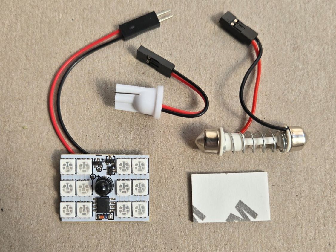 Lampen: Auto LED Innenraum Set 12 LED RGB +Adapter – Neu (gemäss Beschreibung) aus Hunzenschwil von Fluz