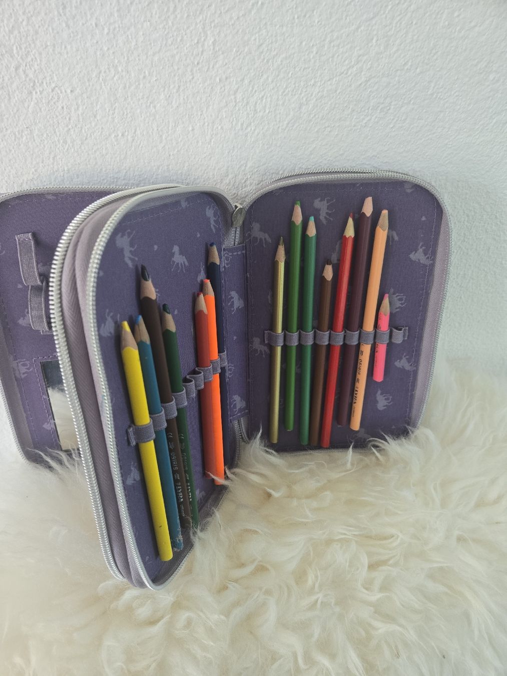 Plumiers: Etui Miss Melody – D'occasion à Hausen am Albis par car_gdt8 4