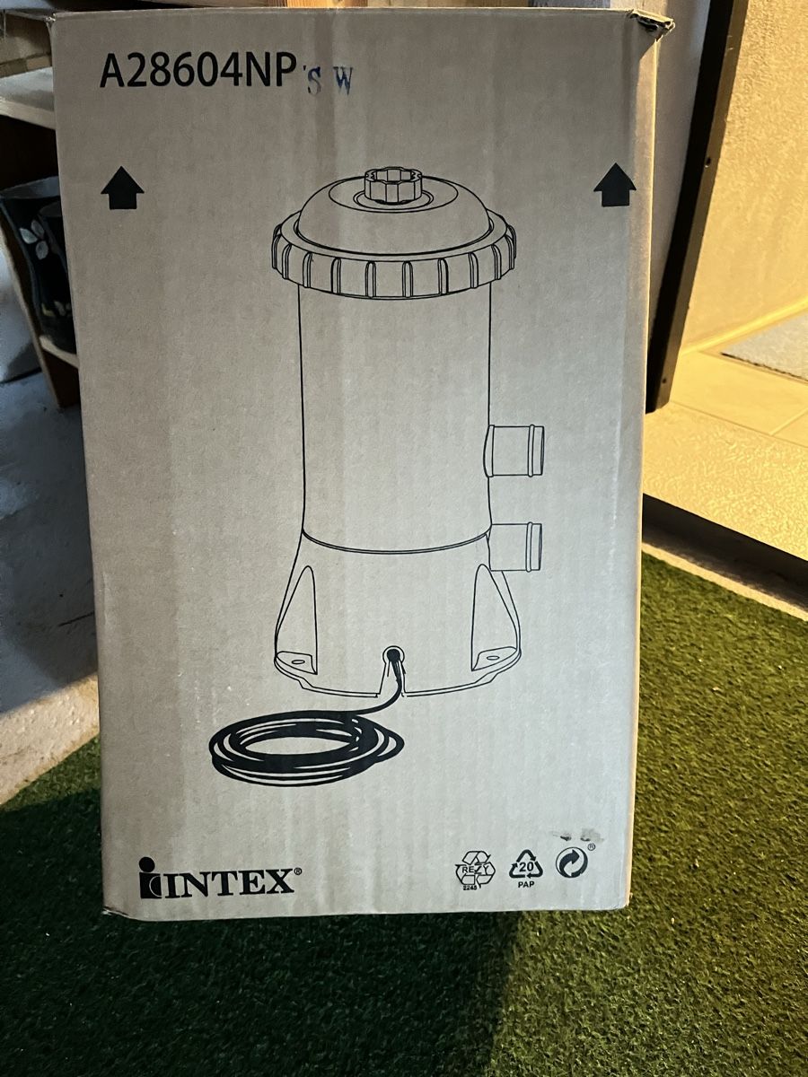 Intex Accessori per Piscine: Intex Pool Schwimmbad Pumpe Filterpumpe Poolpumpe – Usato da Frauenfeld venduto da Babytimmy