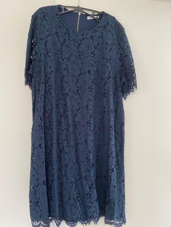 Kleid  mit Spitze dunkelblau 48 Neu Glamorous Curve