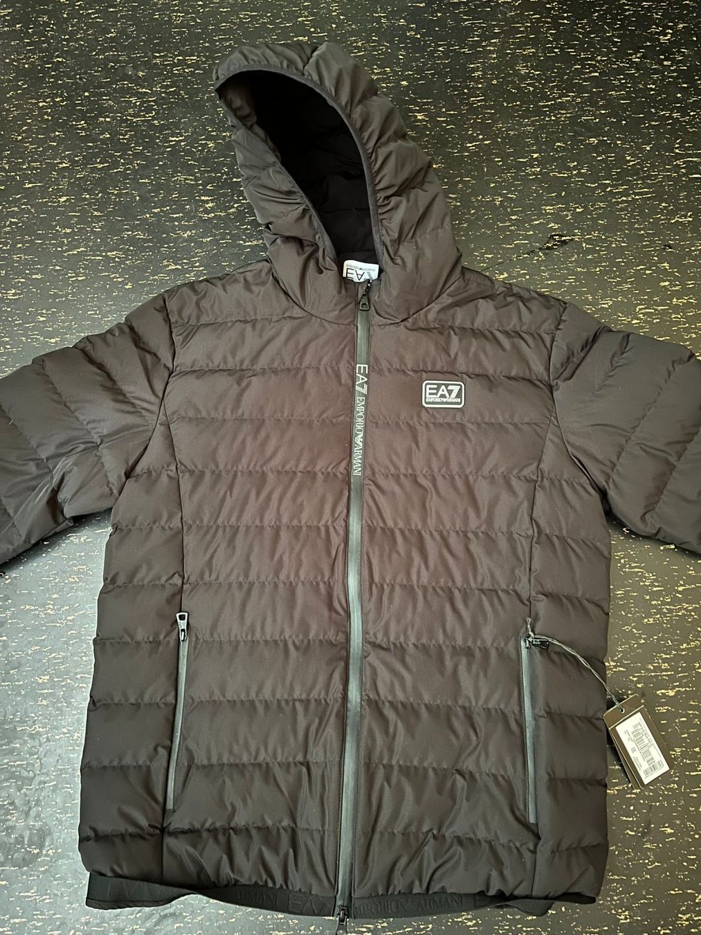 Armani Giacche: Emporio Armani Winterjacke – Nuovo e nell'imballaggio originale da Basel venduto da sos_kzg6 1