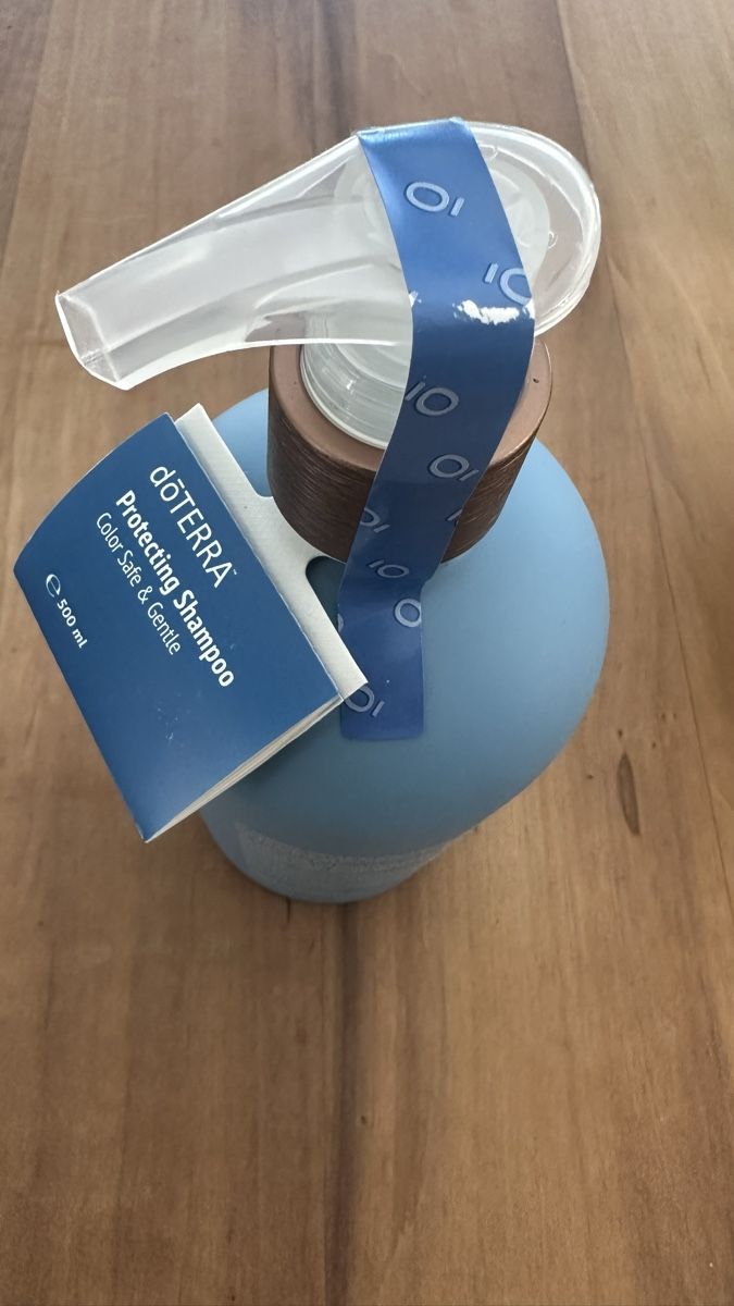 Doterra Produits de soins capillaires: Shampoo Protecting, doterra – Neuf avec emballage d'origine à Wichtrach par Saxiphraga 2