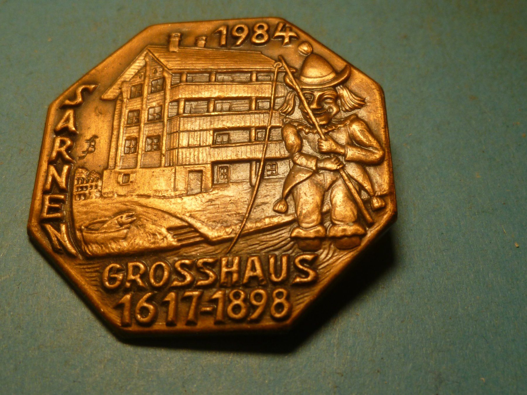 Plaketten & Abzeichen: SARNEN 1984 BRONZE – Gebraucht aus Ried (Muotathal) von Mandarin02