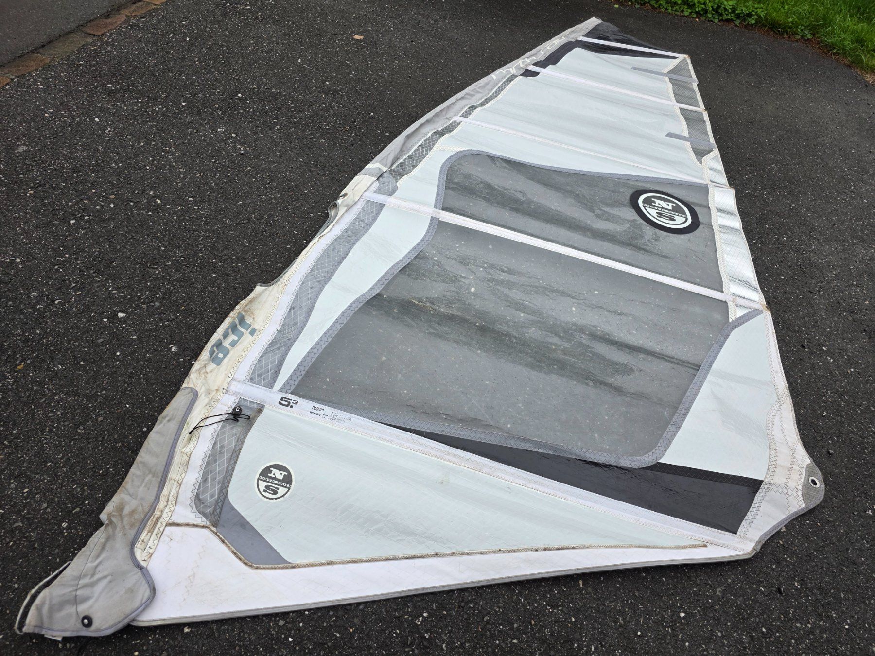 Surf: Windsurfsegel North Ice 5,3 – D'occasion à Buchs SG par swisssurfer007