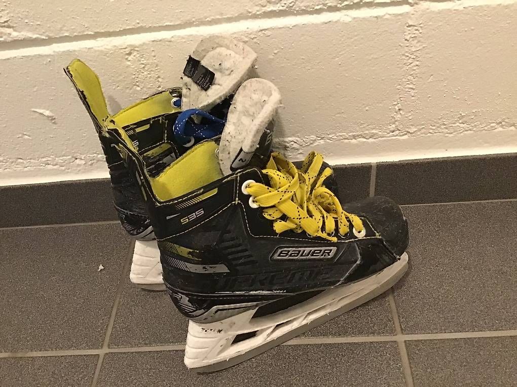 Pattini da ghiaccio: Bauer Hockeyschuhe – Usato da Uzwil venduto da Steini27