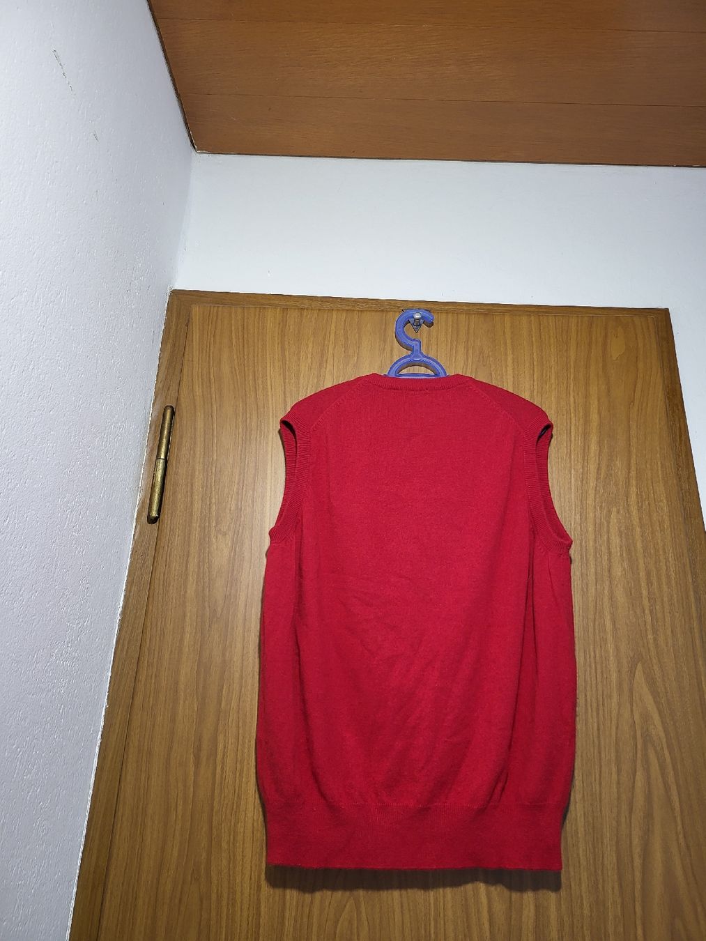 Gilet & Giacche: Pull sans manches Paris rouge cachemire XL – Usato da Niedergösgen venduto da Eva2410 1