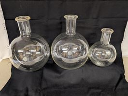 3 Rundkolben Schottucen Jena 2x 3 L-20, 1x 1L, - Dekoration