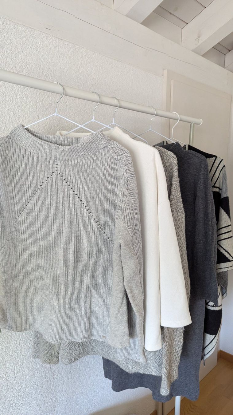 Lotti di vestiti: OPUS Kleiderpaket 5 Teile, Kleid, Pullover, Poncho L – Usato da Belp venduto da Sunny132 2