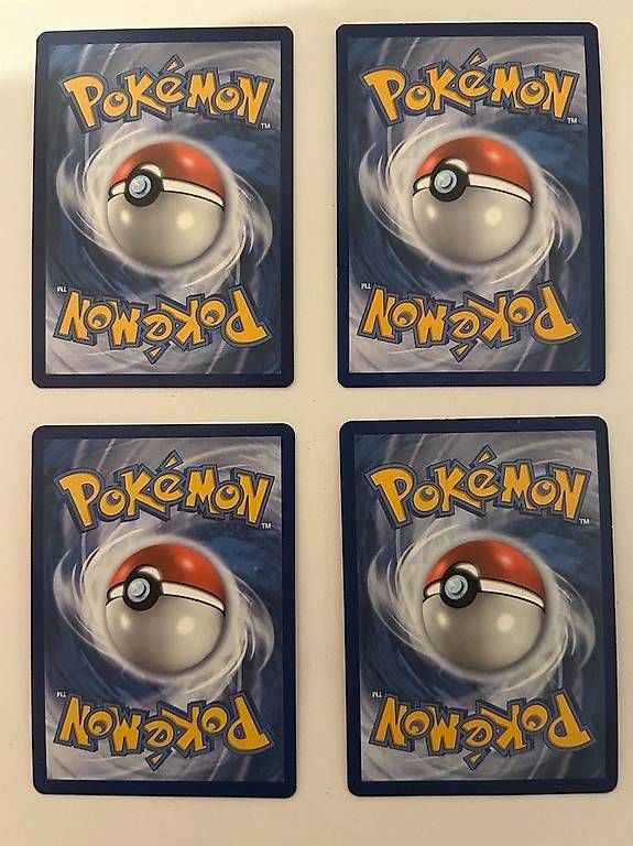 Carte collezionabili: 4 Rainbow Pokemon Karten (Orginal) – Usato da Luzern venduto da pat_hyd2 1