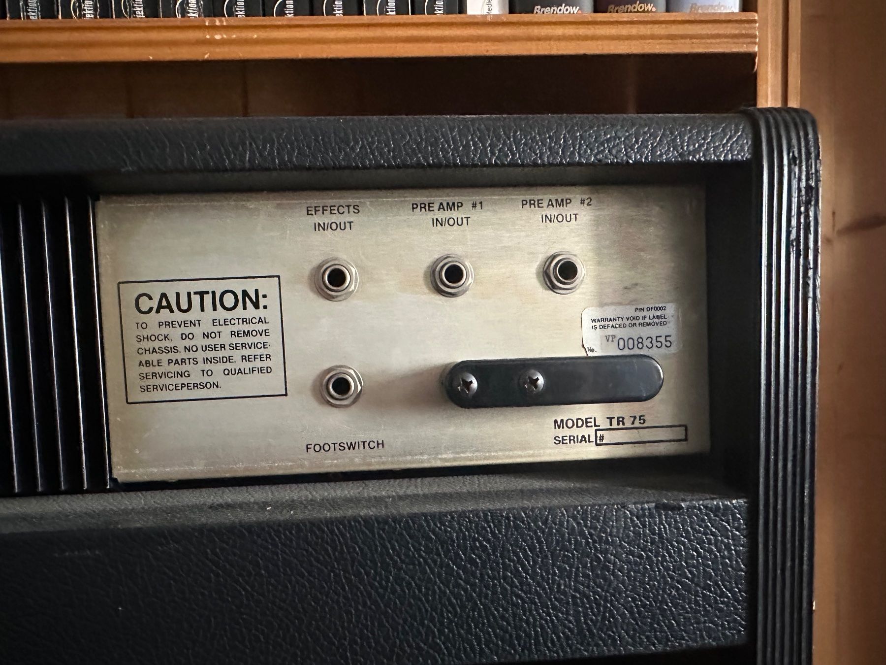 Rickenbacker Amplificatori: Rickenbacker TR-75 Verstärker gebraucht mit Rollen – Usato da Bubendorf venduto da Crimthann1 4