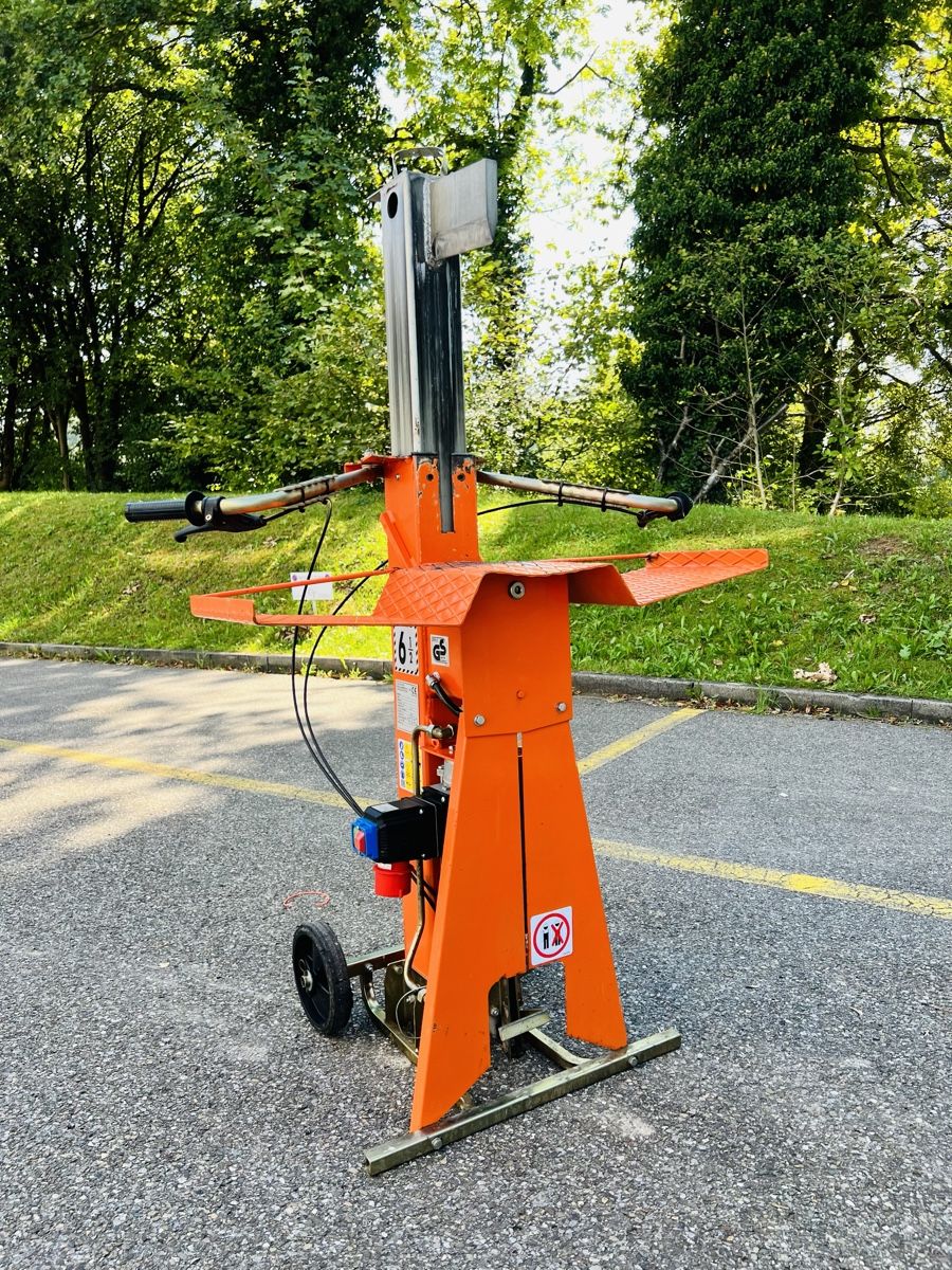 Tutte le macchine: Holzspaltmaschine  Profi 6.5 ton – Usato da Urdorf venduto da Faz_19