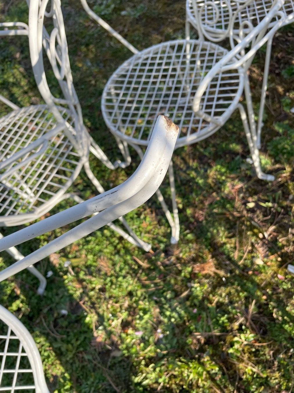 Stühle: 8 Anciennes Chaises de Jardin Blanches – Gebraucht aus Vallamand von Bricbracbroc82 8
