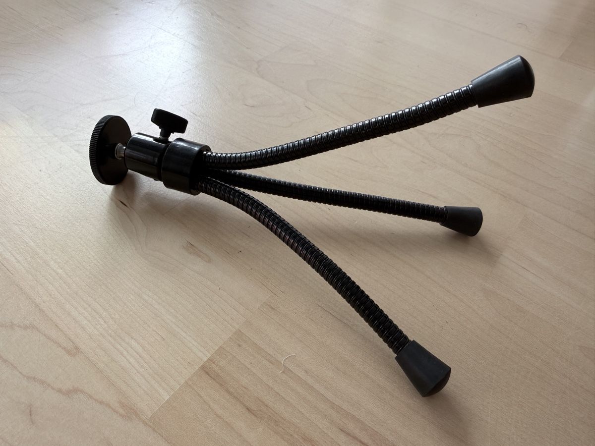 Stative & Köpfe: Mini Flexible Tripod, Lightweight and Portable – Neu (gemäss Beschreibung) aus Cham von cec_b78y 2