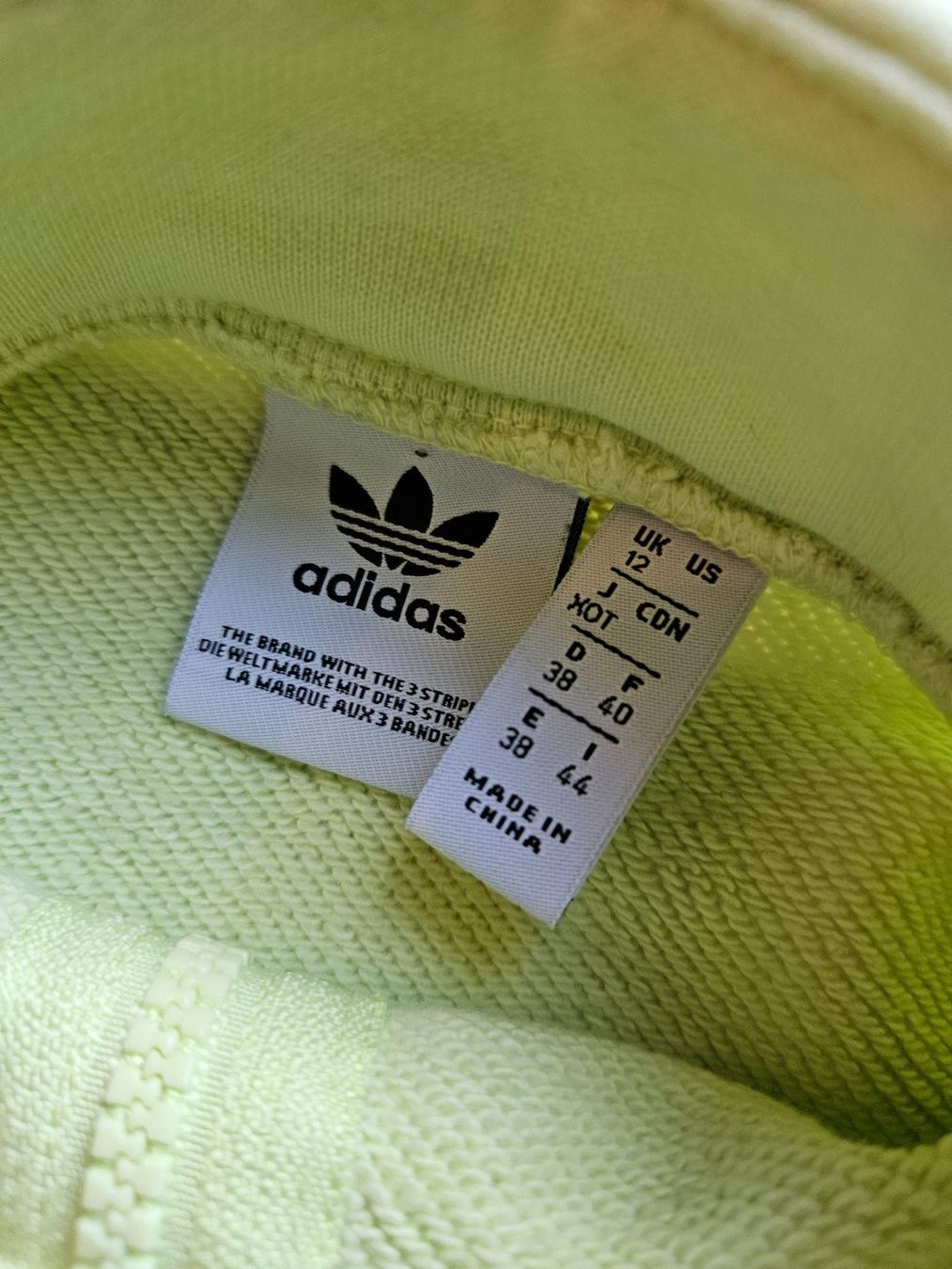 Adidas Maglioni & Felpe: Cropped Sweater adidas Grösse S retro Pullover – Usato da Hägglingen venduto da United-Village-Trade 5