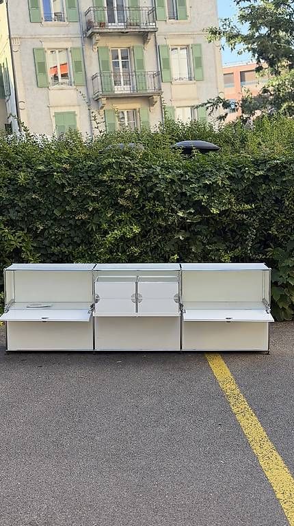 USM Mobili TV: Buffet bas / Meuble TV type USM Haller blanc – Usato da Lausanne venduto da avd_f6vq