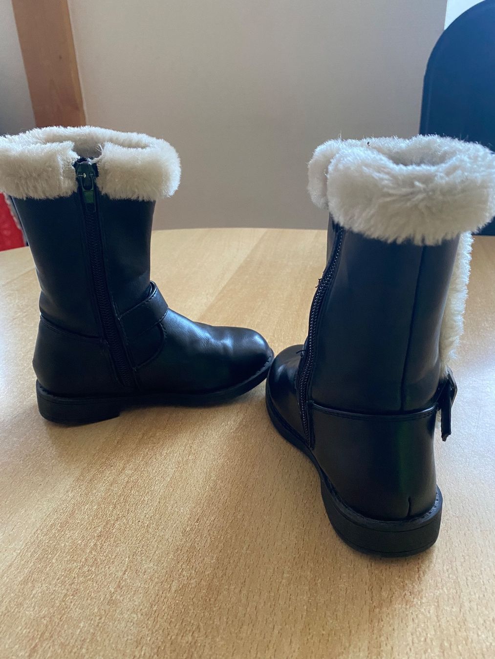 Scarpe per ragazze: Botte fille noir T.25 – Nuovo (secondo la descrizione) da Le Brassus venduto da lionete02 3