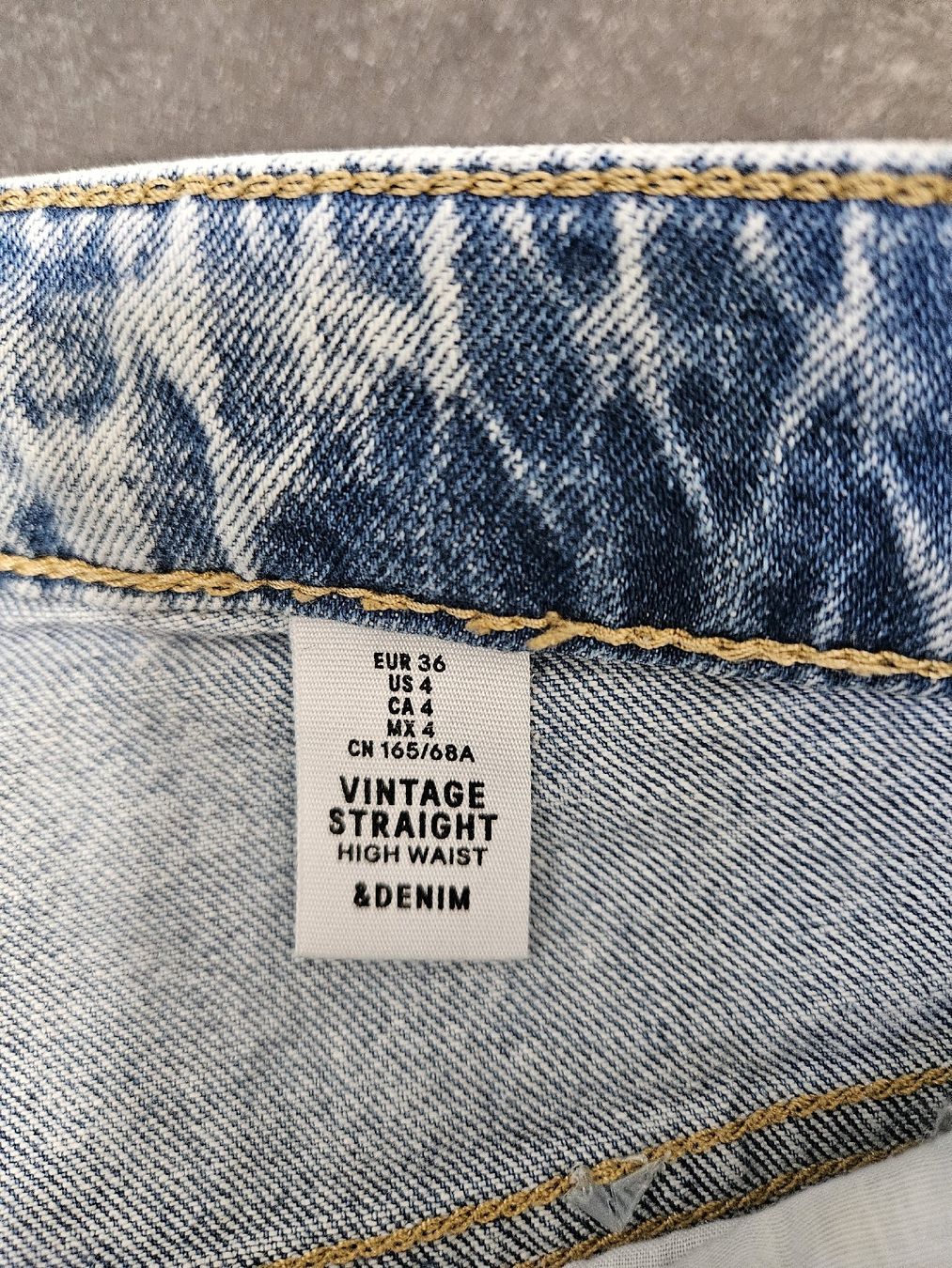 H&M Jeans: Jeans H&M – Usato da Bern venduto da Snowflake38 2