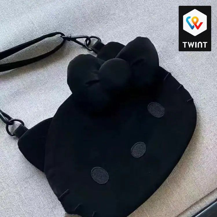 Taschen für Damen: Sac à bandoulière noir Hello Kitty – Neu und originalverpackt aus Saignelégier von onekeystore 2