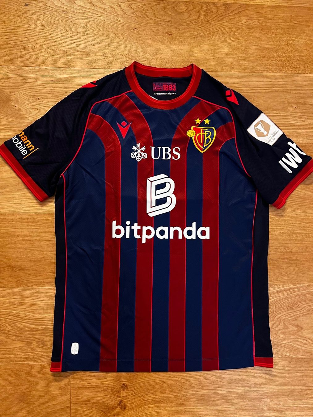 FC Basel Canottiere & Pantaloni: FC Basel Trikot Macron XL Adjetey 32 – Usato da Reinach BL venduto da Roger.Walliser 1