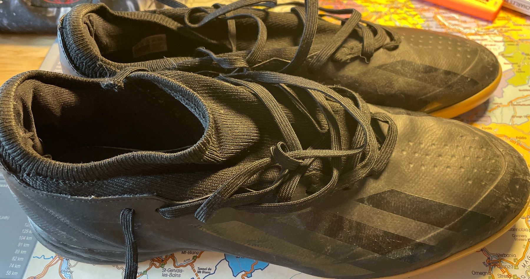 Adidas Scarpe da uomo: Chaussure de foot taille 46 – Usato da Collex venduto da Natoufa