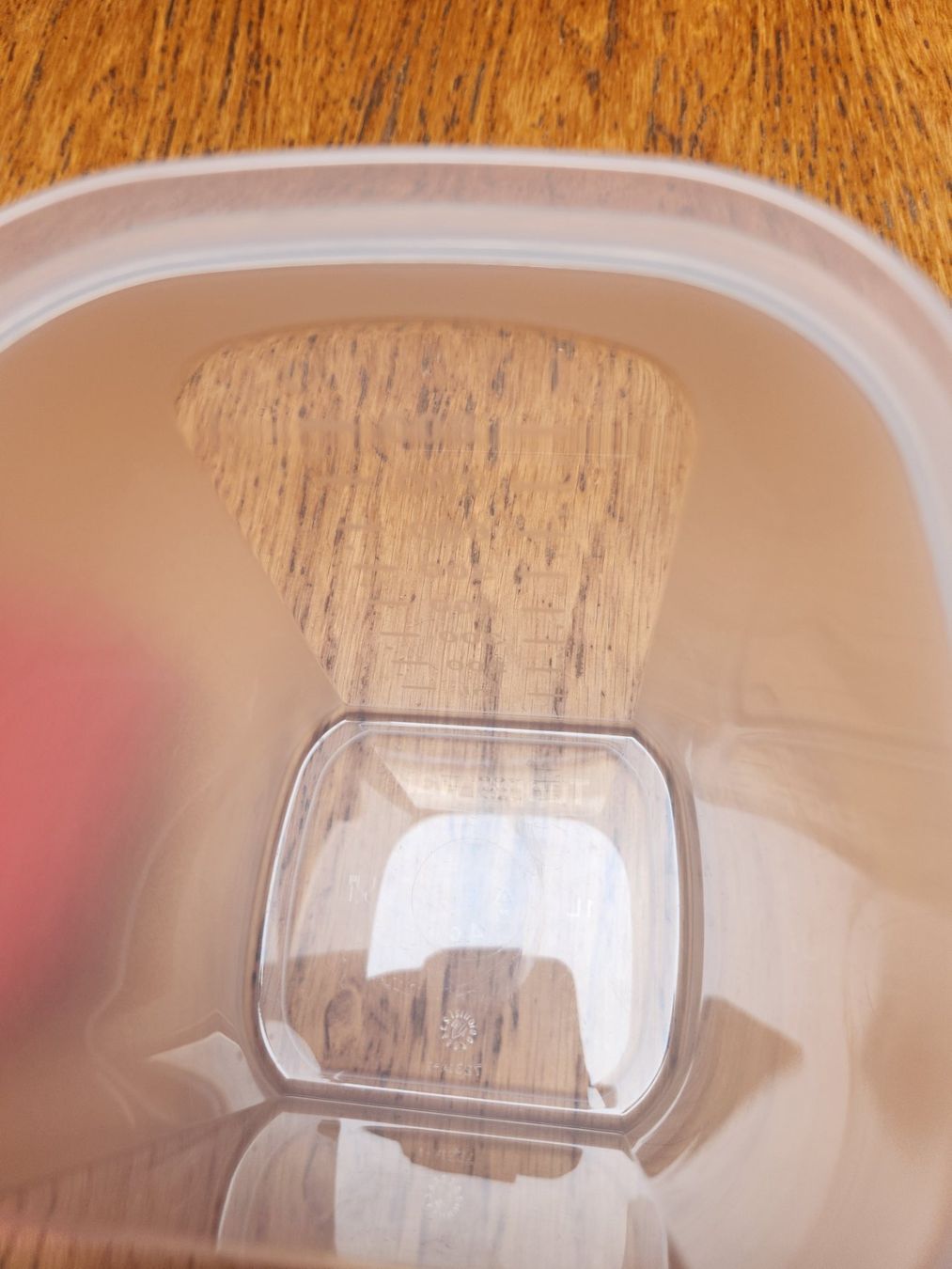 Tupperware Recipients et similaires: Tupperware Slim Krug 1l Rot – D'occasion à Gstaad par Meiel2020 8