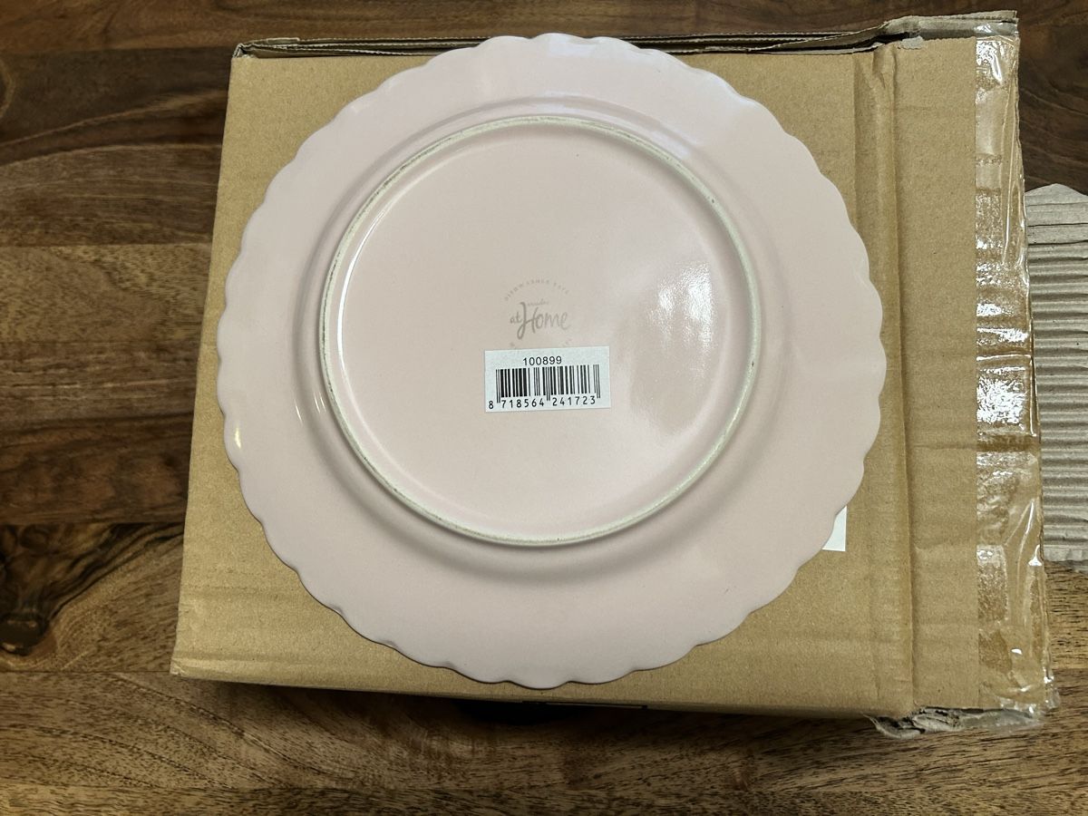 Assiettes: Servierteller rosa mit Wellenrand Deko – Neuf avec emballage d'origine à Rupperswil par Birke11 1