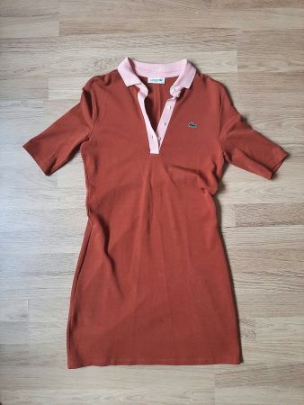Robe Lacoste
