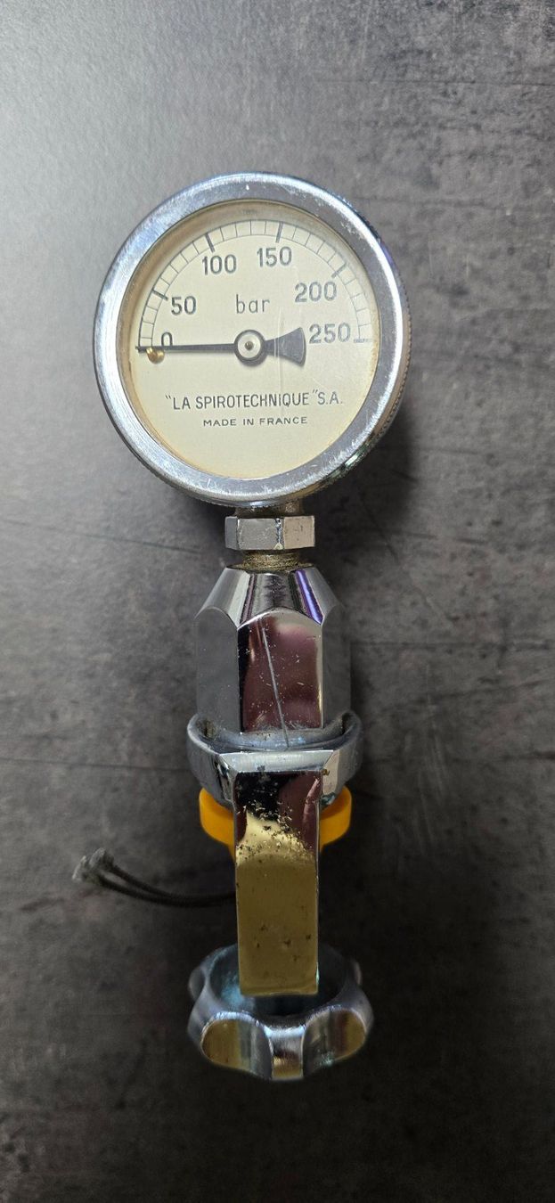 Mesurer: Profondimètre + Mano de surface LaSpirotechnique Vintage – D'occasion à Chamoson par eddygh 5