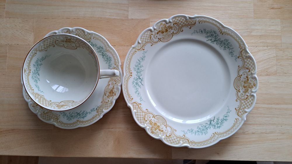 O'CREME Quadratische Wellpappe-Kuchenteller - 25,4x25,4 Cm, Weiß, 10 Stück, Fettabweisend & Kompostierbar