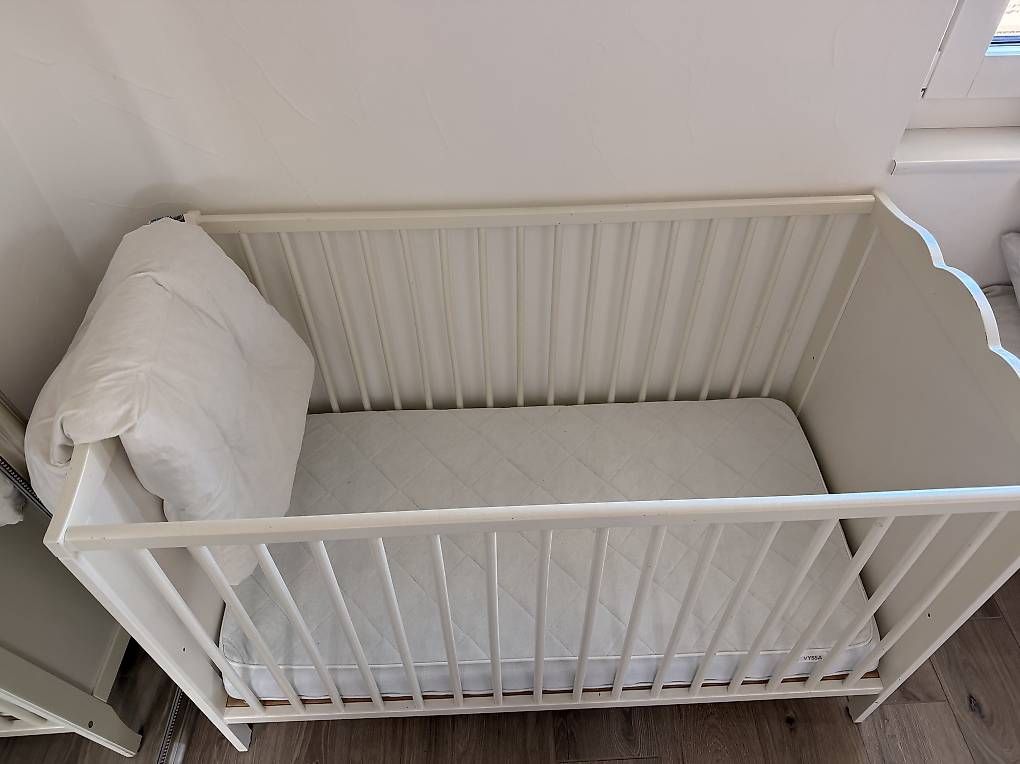 Betten: Baby Bett  – Gebraucht aus Scherz von san_6x85 4