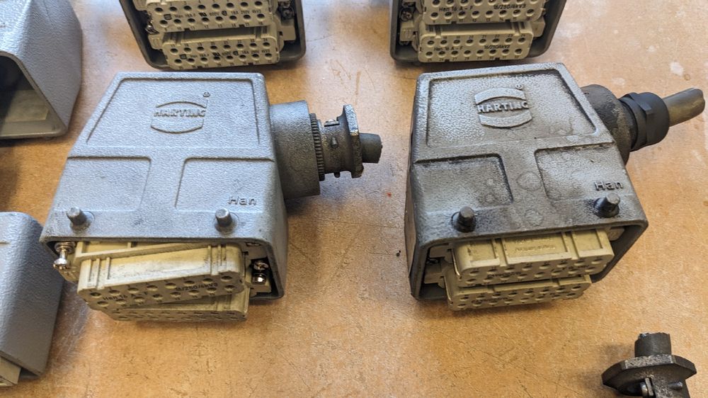 Stecker: diverse Harting Stecker – Gebraucht aus Oberkirch LU von Rootom 2