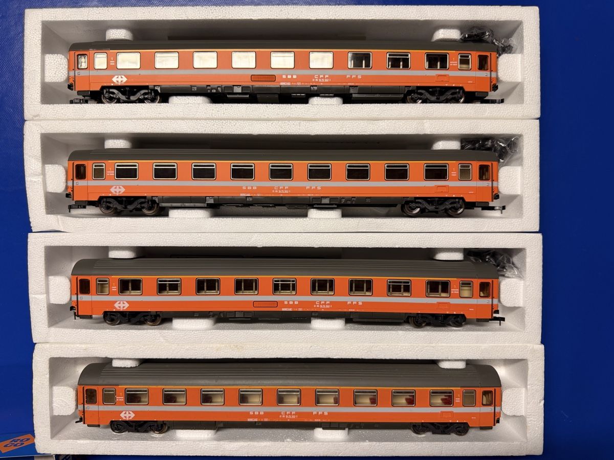 Roco Modellini di ferrovie: 4x Eurofima 1. Klasse Wagen – Nuovo e nell'imballaggio originale da Frick venduto da Freddoo93