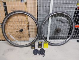 Laufradsatz Rennrad Shimano RS guter Zustand