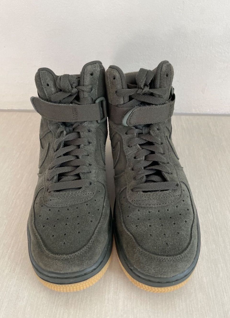 Nike Herrenschuhe: Nike Air Force1 High Daim 40 – Gebraucht aus Geneve von Monthoux13 1